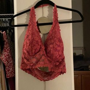 Super cute and comfy bralette! Only worn once.